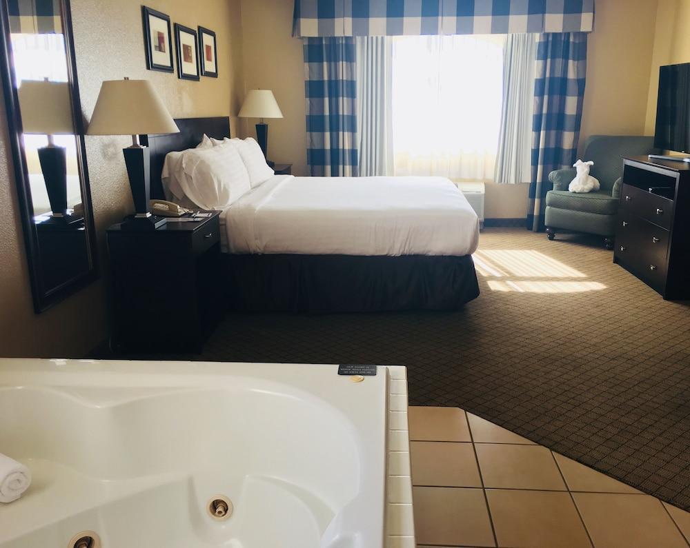 Holiday Inn Express Fallon By Ihg Bagian luar foto