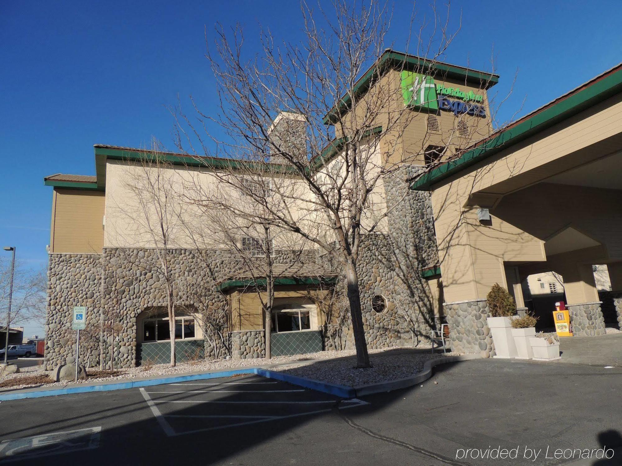 Holiday Inn Express Fallon By Ihg Bagian luar foto