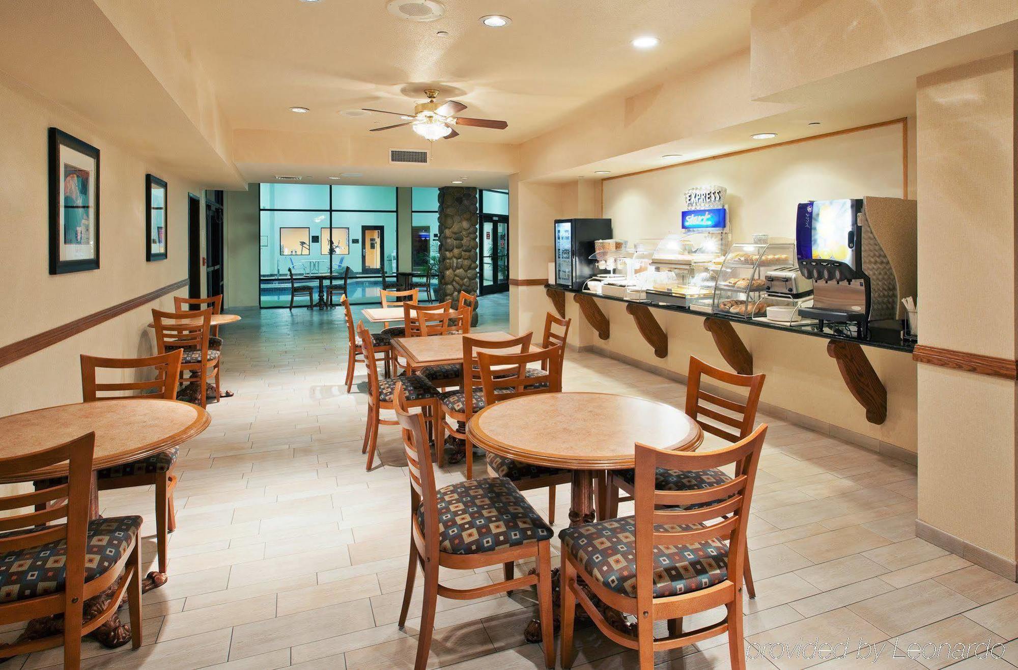 Holiday Inn Express Fallon By Ihg Restoran foto