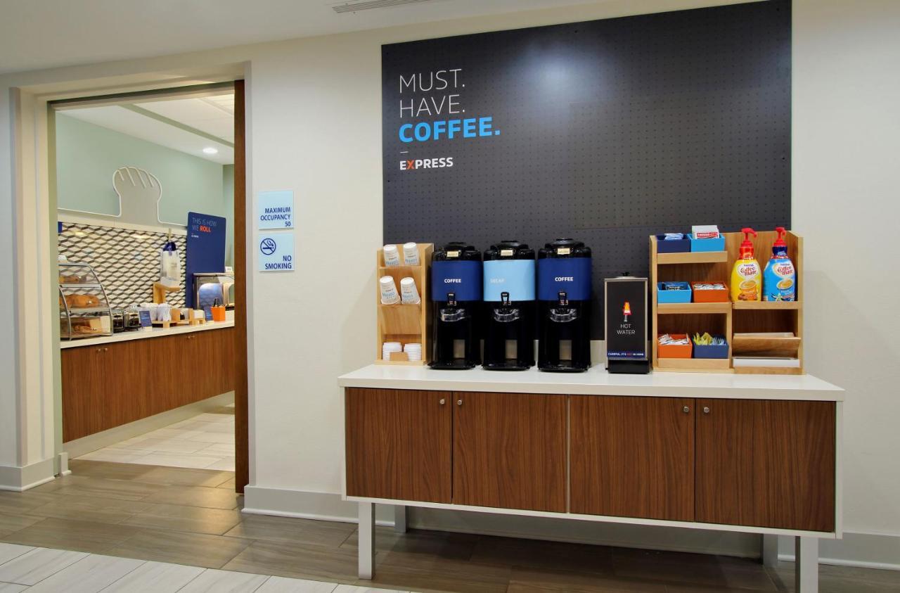 Holiday Inn Express Fallon By Ihg Bagian luar foto