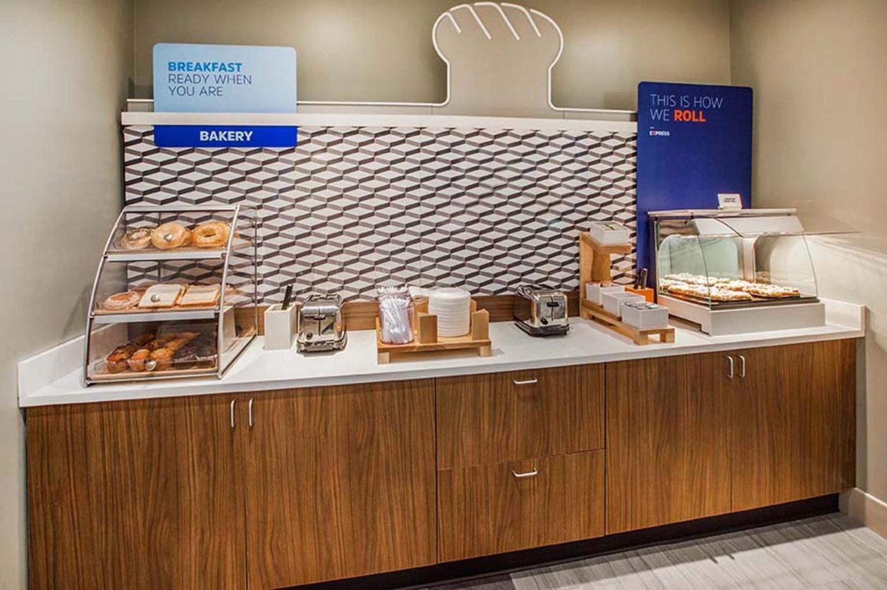 Holiday Inn Express Fallon By Ihg Bagian luar foto