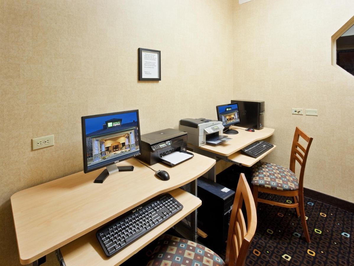 Holiday Inn Express Fallon By Ihg Bagian luar foto